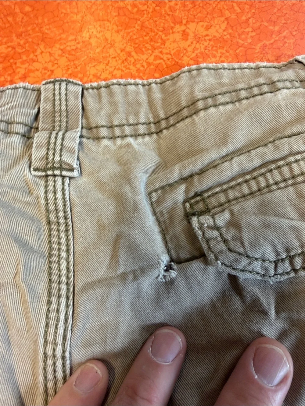 Lee Men's Cargo Shorts in Tan